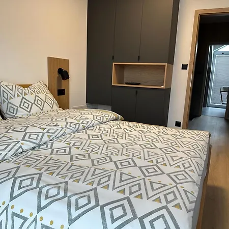 Maco- Stará Lesná *