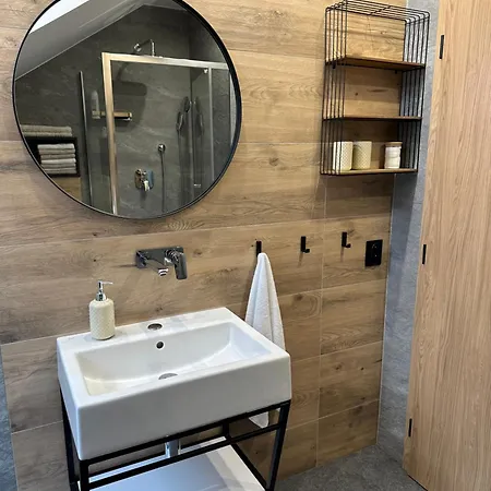 Maco- Stara Lesna Apartment *